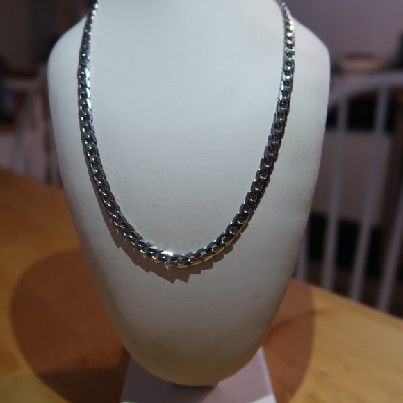 Silver Plated Chain - Picture 1 of 4